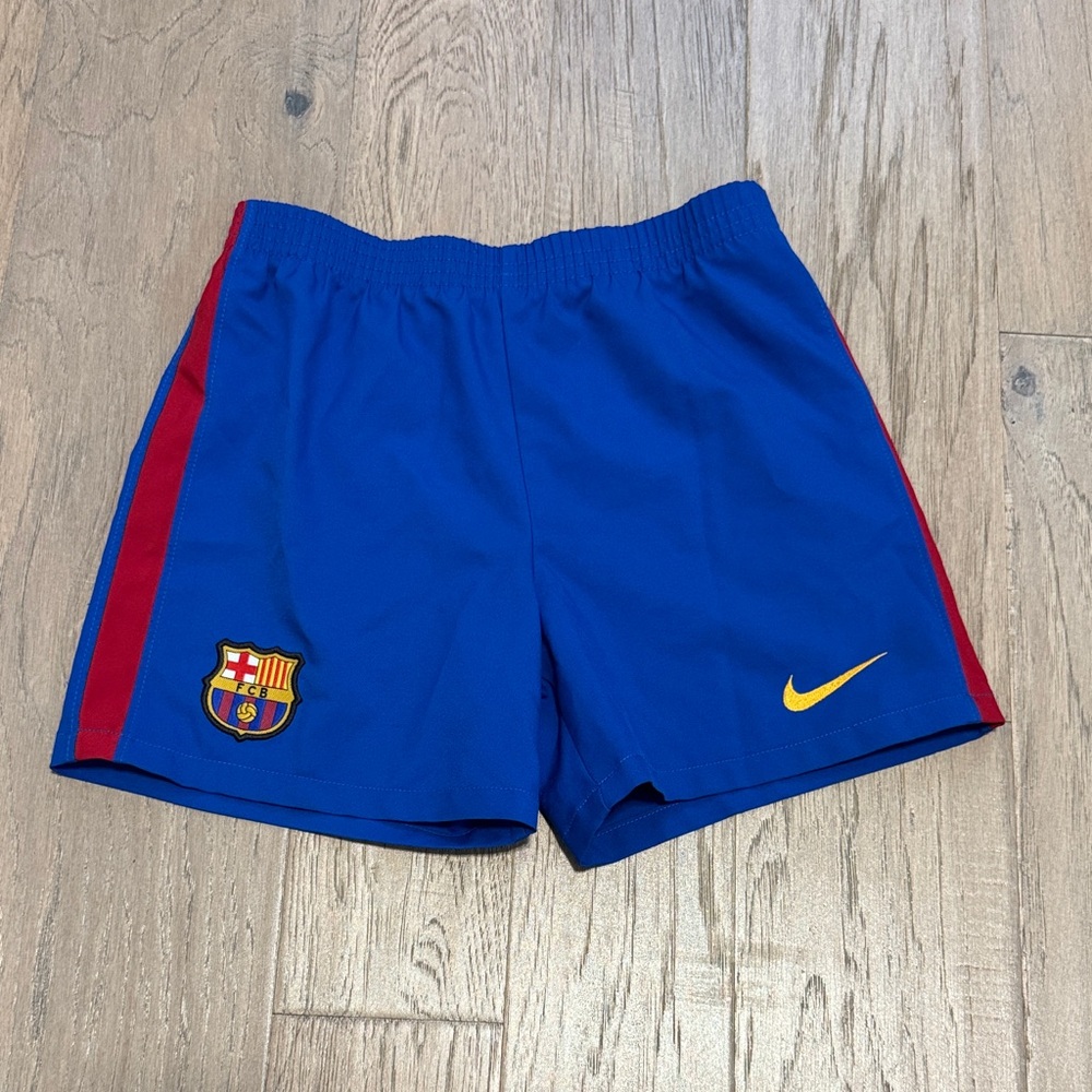 Nike Barcelona Home Football Shorts 2016/17 Children’s Large